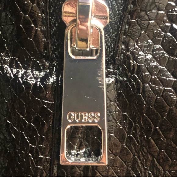 Guess woman’s back faux leather biker jacket - Picture 2 of 10